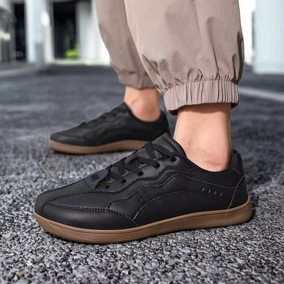 Roamer Low Top Sneakers