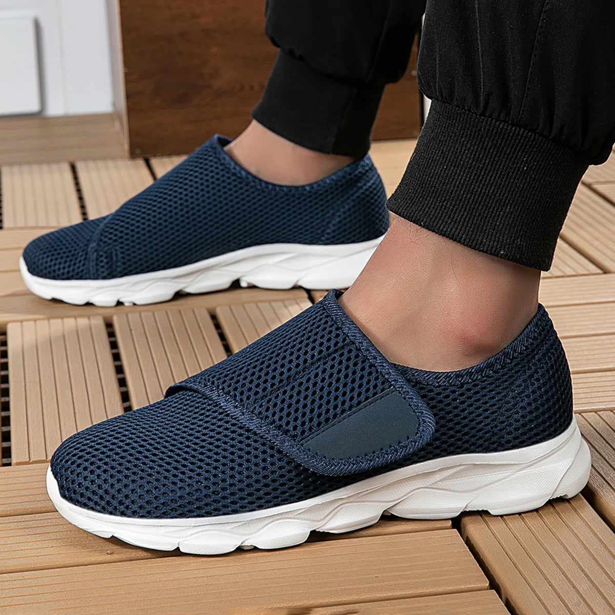 True Comfort Wide-Fit Orthopedics Sneakers