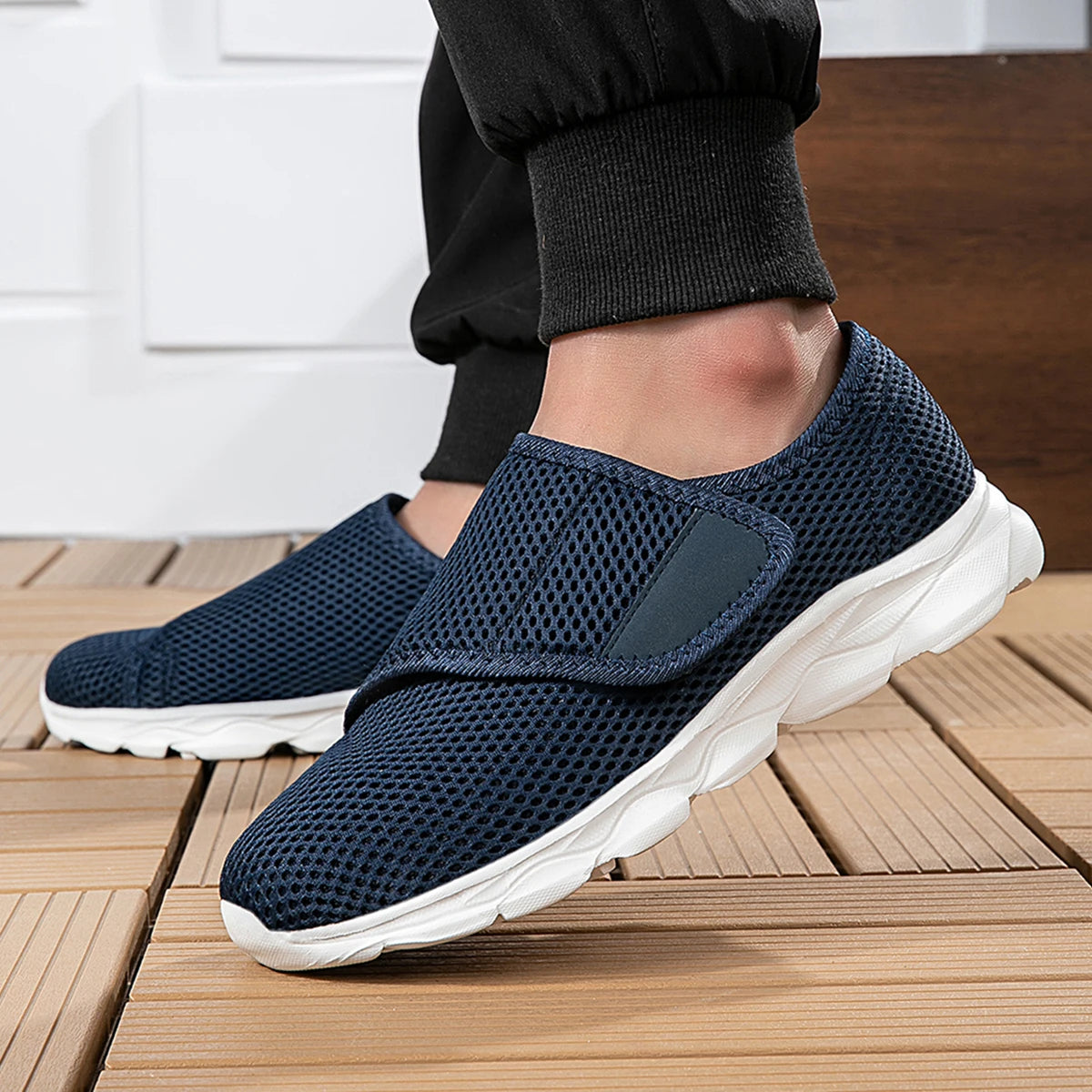 True Comfort Wide-Fit Orthopedics Sneakers